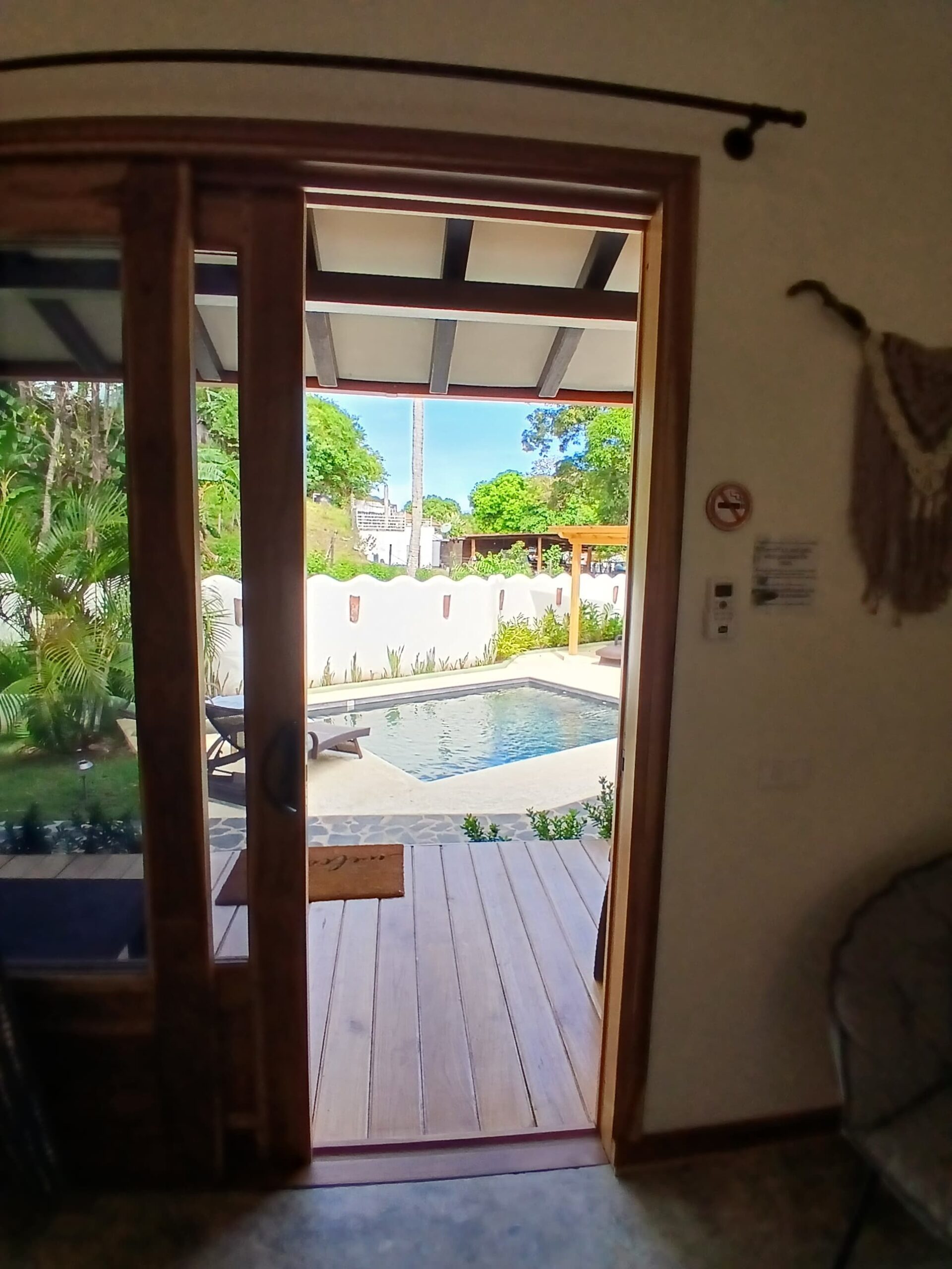 Tiki Lodge - Scuba Coiba Tiki Lodge in Santa Catalina Town Center is the option for couples who want to be close to everything